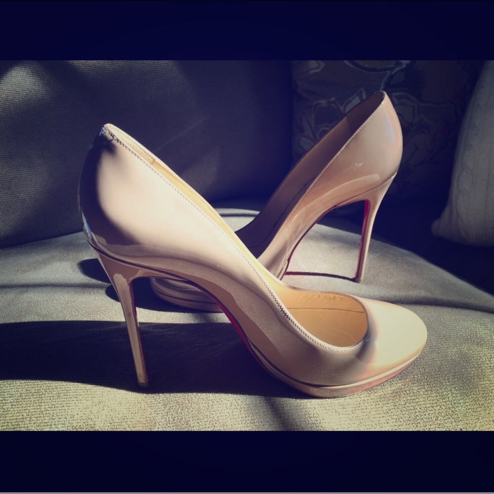 Christian Louboutin Nude size 7 heels
